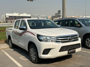 Toyota  Hilux  2021  Automatic  179,000 Km  4 Cylinder  Four Wheel Drive (4WD)  Pick Up  White