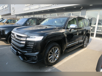 تويوتا  لاند كروزر  في اكس توين توربو  2025  اوتوماتيك  0 كم  6 سلندر  دفع رباعي  اس يو في  أسود  تحت الضمان