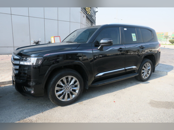 Toyota  Land Cruiser  GXR Twin Turbo  2024  Automatic  8,000 Km  6 Cylinder  Four Wheel Drive (4WD)  SUV  Black  With Warranty
