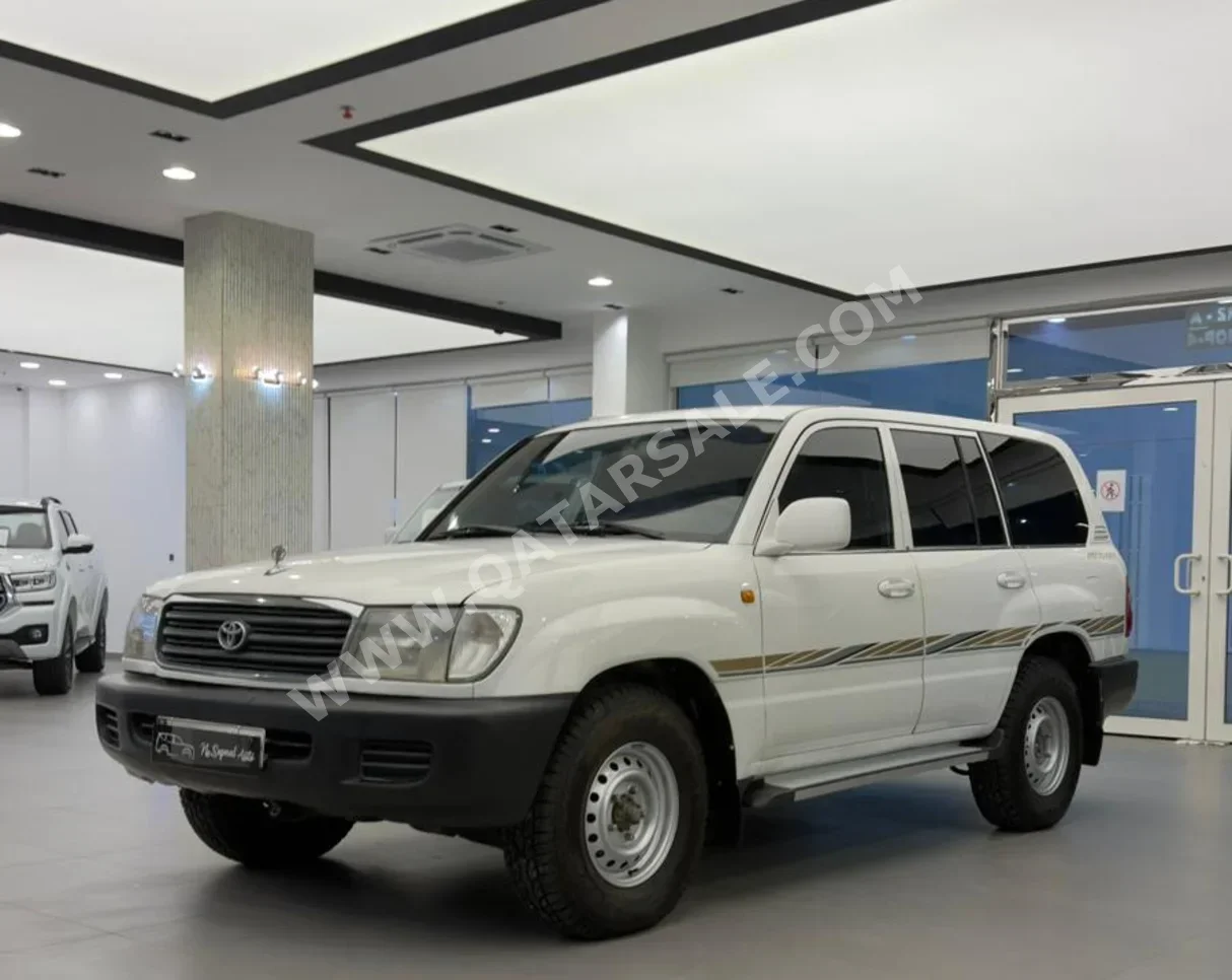 Toyota Land Cruiser GX 2000 Manual 452,000 Km 6 Cylinder Four Wheel Drive (4WD) SUV White