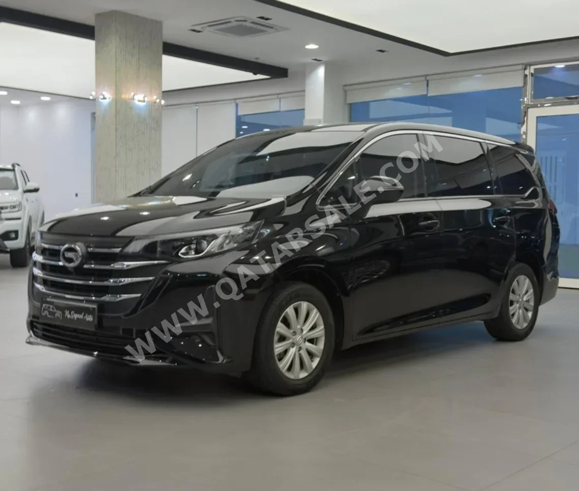 جاك جي إن 6 2021 اوتوماتيك 81,000 كم 4 سلندر سحب امامي فان \ باص أسود