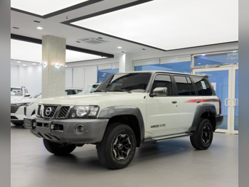 Nissan  Patrol  Super Safari  2021  Manual  209,000 Km  6 Cylinder  Four Wheel Drive (4WD)  SUV  White