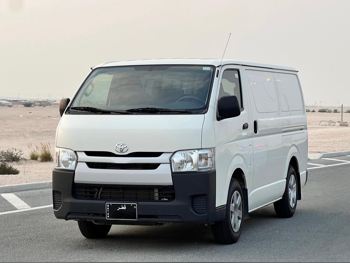 تويوتا  هايس  2023  عادي  77,000 كم  4 سلندر  دفع خلفي  فان \ باص  أبيض