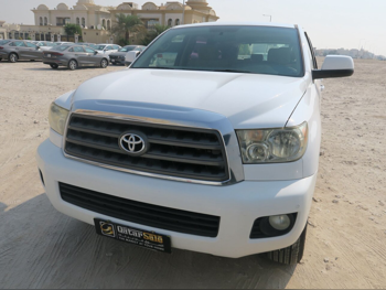 Toyota  Sequoia  2012  Automatic  450,000 Km  8 Cylinder  Four Wheel Drive (4WD)  SUV  White