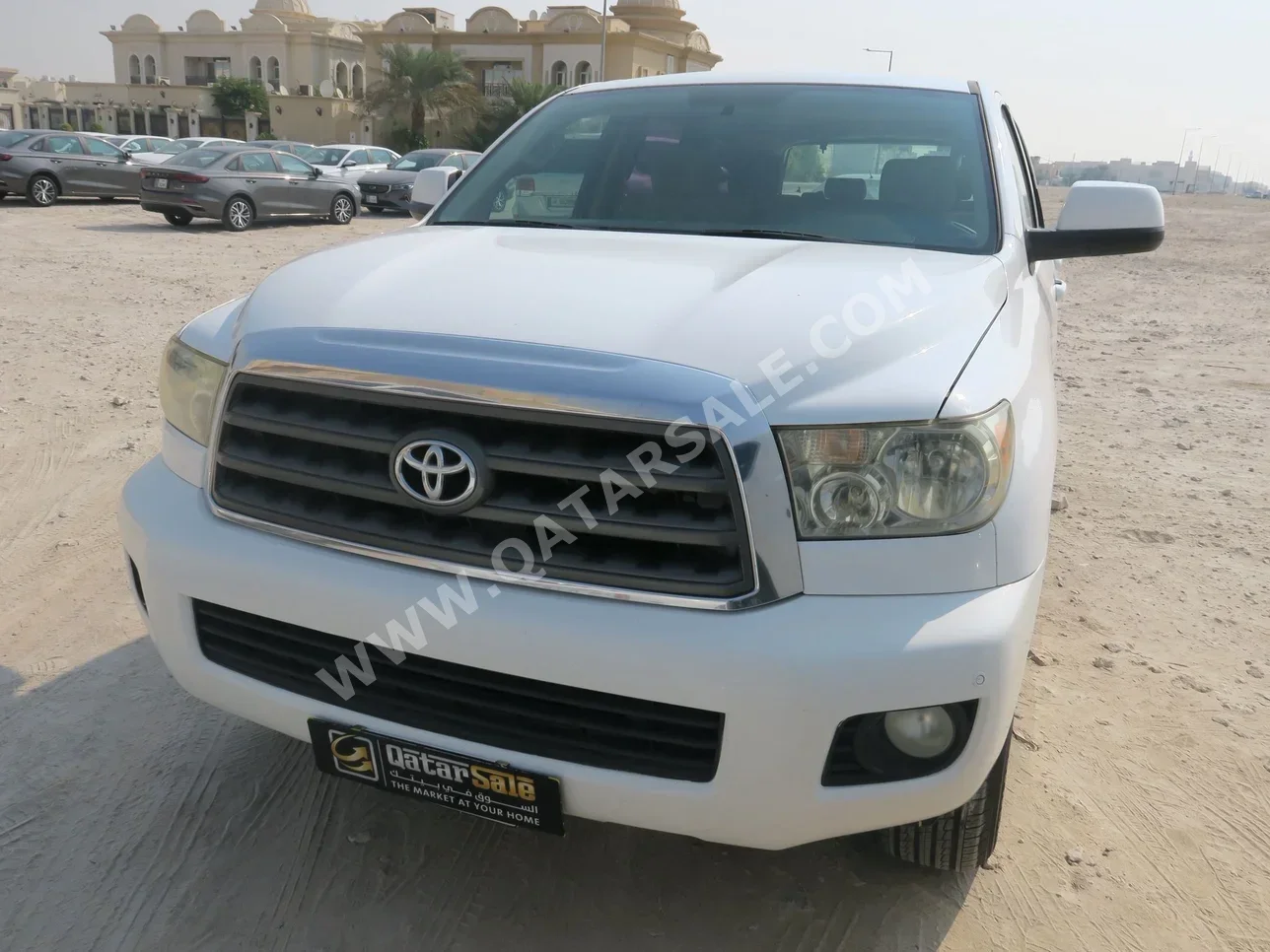Toyota Sequoia 2012 Automatic 450,000 Km 8 Cylinder Four Wheel Drive (4WD) SUV White