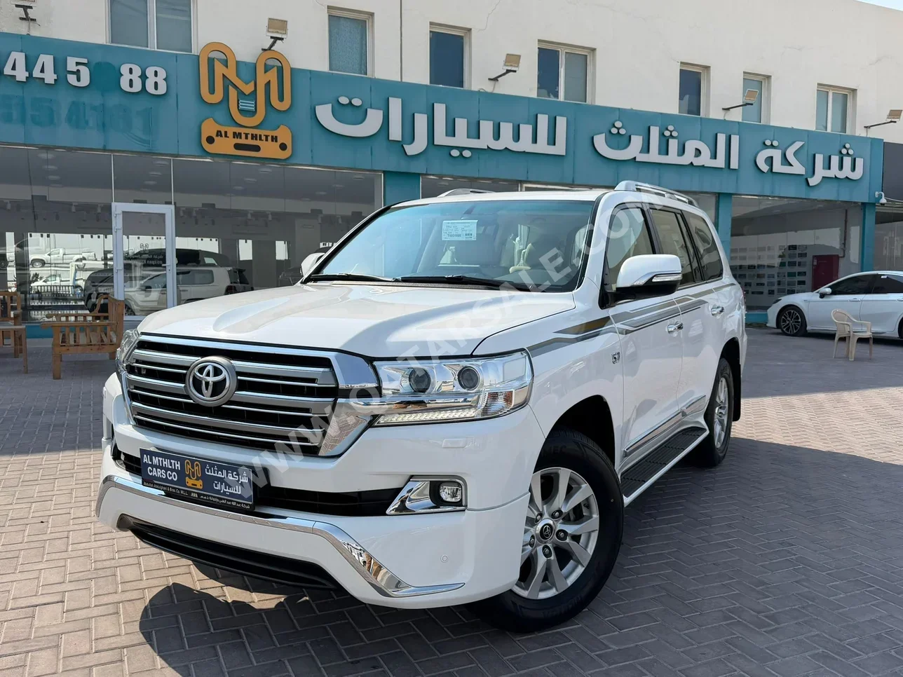 Toyota Land Cruiser VXR 2018 Automatic 139,000 Km 8 Cylinder Four Wheel Drive (4WD) SUV White