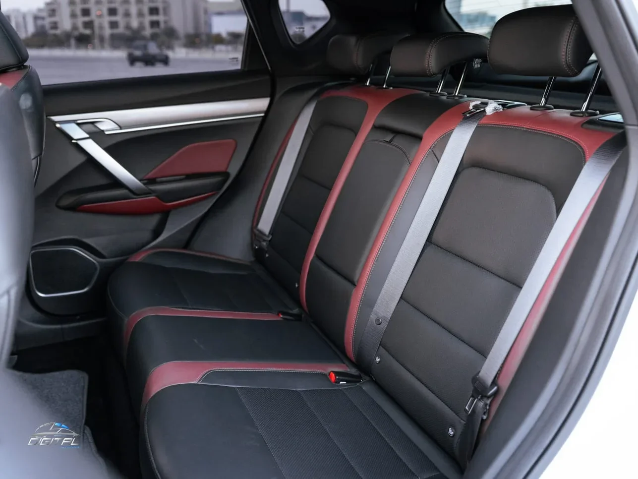 جيلي  كوول راي  2022  اوتوماتيك  33,000 كم  4 سلندر  سحب امامي  اس يو في  أبيض