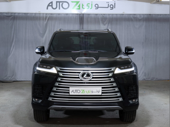 Lexus  LX  600 Luxury  2025  Automatic  28,000 Km  6 Cylinder  Four Wheel Drive (4WD)  SUV  Black  With Warranty