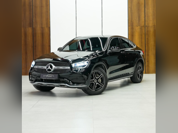 مرسيدس - بنز  جي ال سي  200  2023  اوتوماتيك  49,000 كم  4 سلندر  دفع رباعي  اس يو في  أسود  تحت الضمان