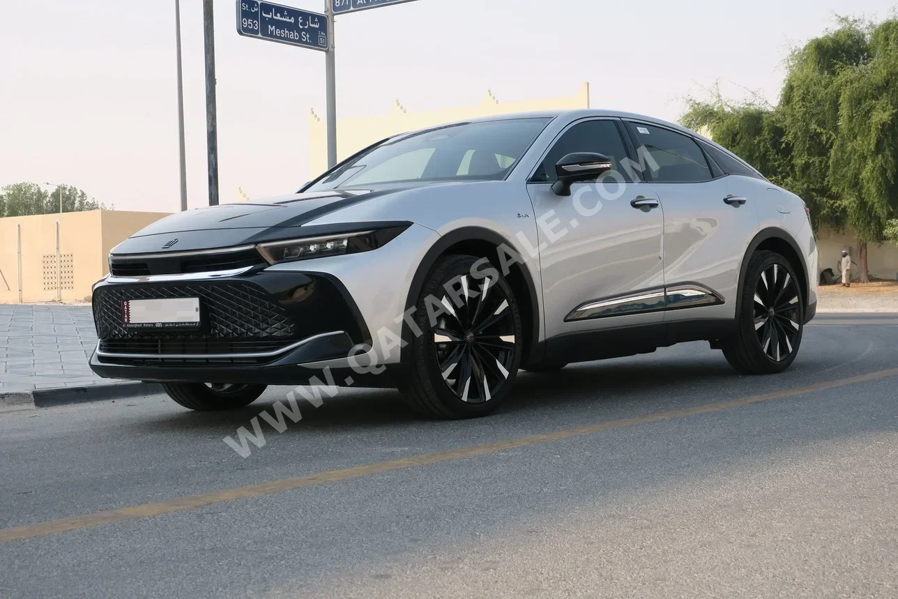 Toyota  Crown  Hybrid  2024  Automatic  8,900 Km  4 Cylinder  All Wheel Drive (AWD)  Sedan  Silver and Black  With Warranty