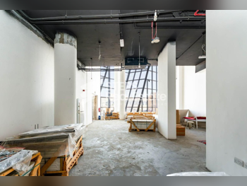 محلات تجارية - غير مفروشة  - الدوحة  للايجار  - فريج بن عمران