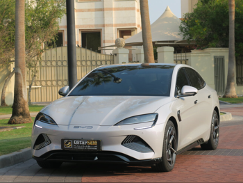 بي واي دي  سيل  2025  اوتوماتيك  9,000 كم  0 سلندر  دفع كلي مستمر  سيدان  رمادي  تحت الضمان