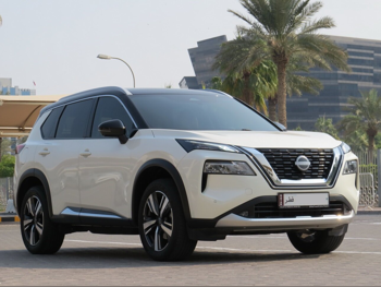 نيسان  إكس - ترايل  اس ال  2023  اوتوماتيك  34,500 كم  4 سلندر  دفع رباعي  اس يو في  أبيض  تحت الضمان
