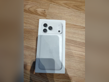 Mobile Phones Apple  - Iphone 17  - Pro Max  - Silver