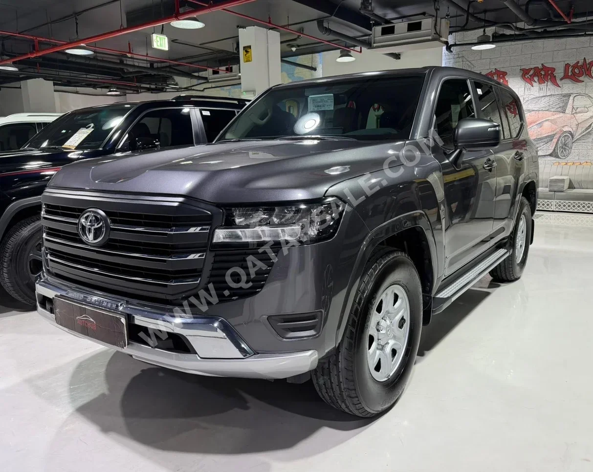 Toyota  Land Cruiser  GX  2024  Automatic  25,000 Km  6 Cylinder  Four Wheel Drive (4WD)  SUV  Gray  With Warranty