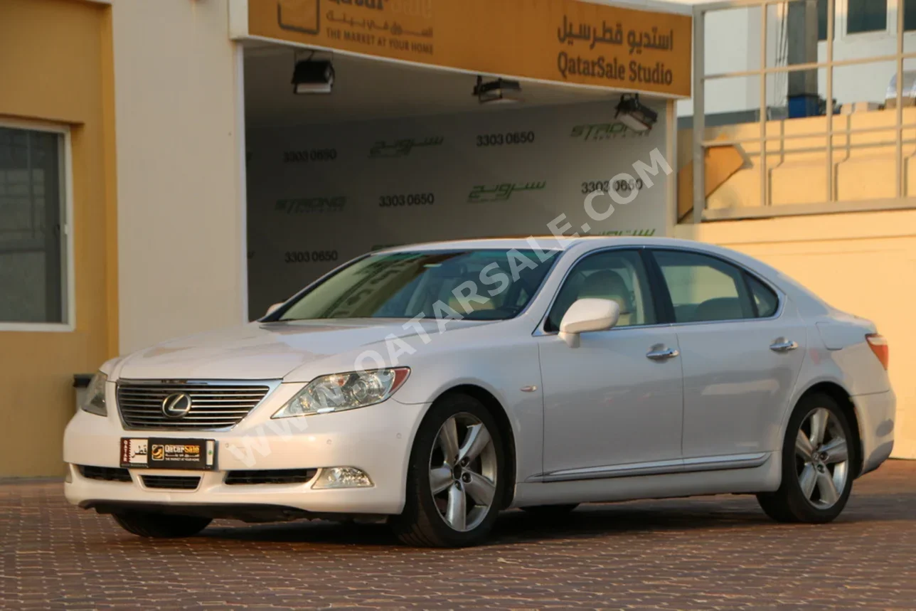 Lexus LS 460 2009 Automatic 84,000 Km 8 Cylinder Rear Wheel Drive (RWD) Sedan White