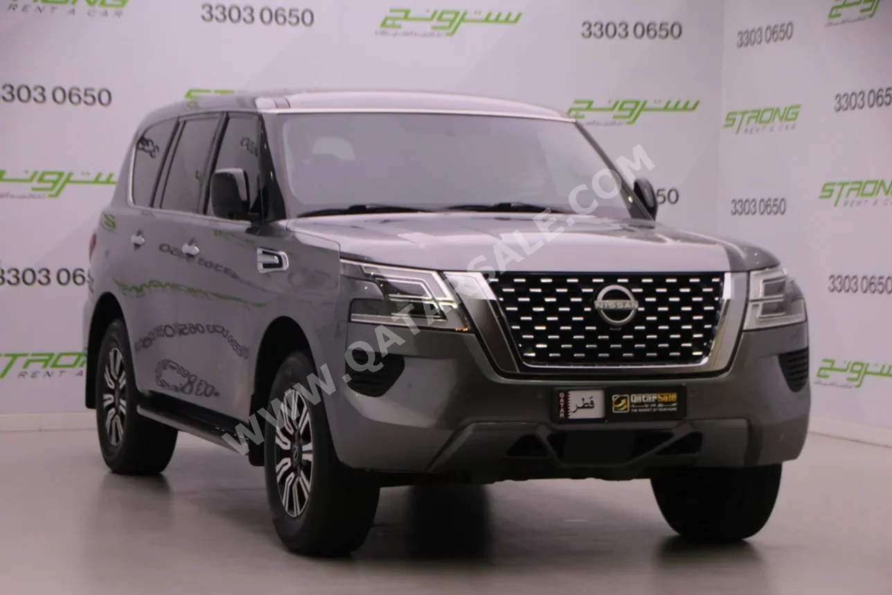 نيسان باترول أكس أي 2024 اوتوماتيك 60,000 كم 6 سلندر دفع رباعي اس يو في رمادي تحت الضمان