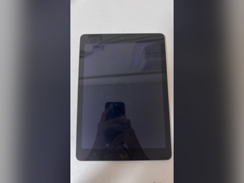 Apple  iPad  (5th generation)  2017 -  32 GB - Connectivity Wi Fi Only