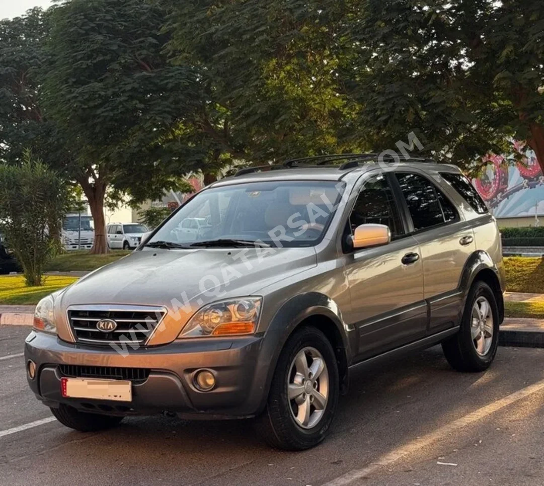 كيا  سورينتو  3.5  2007  اوتوماتيك  250,000 كم  6 سلندر  اس يو في  ذهبي
