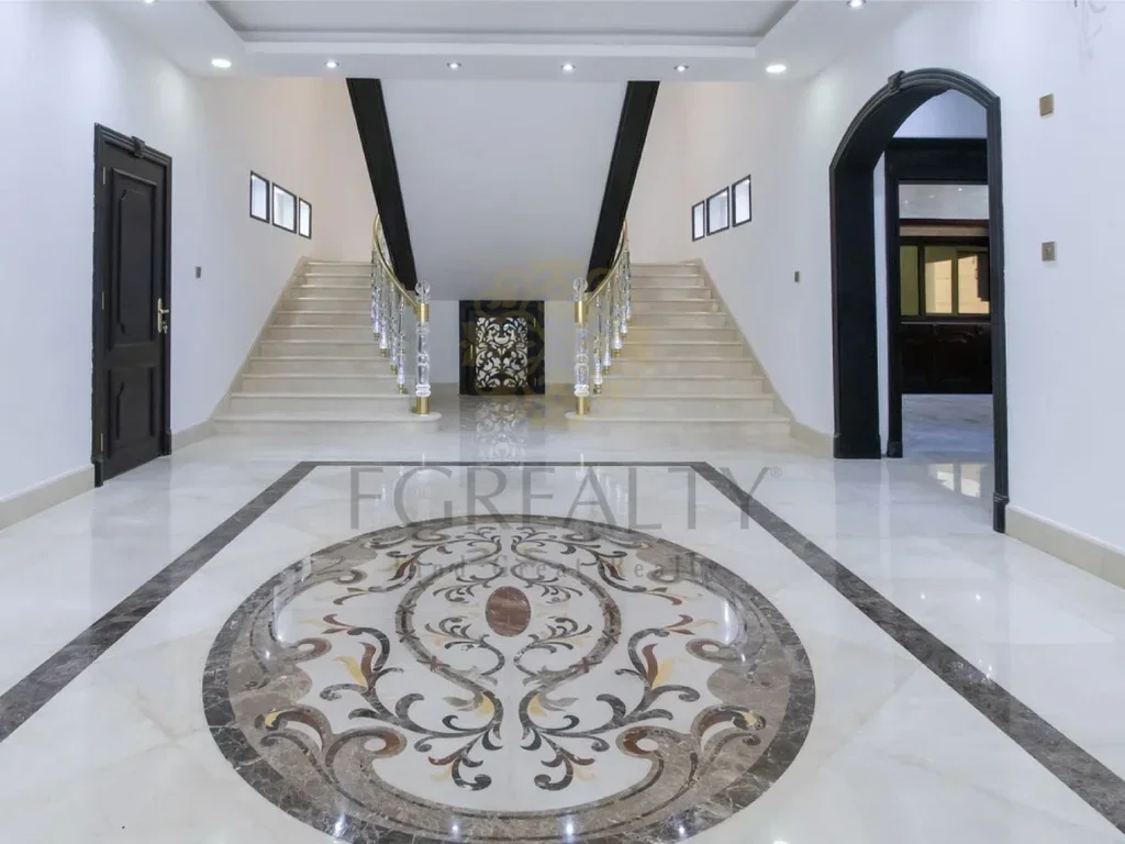 Family Residential  - Semi Furnished  - Doha  - Al Markhiya  - 6 Bedrooms