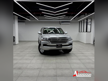 تويوتا  لاند كروزر  جي اكس ار  2020  اوتوماتيك  229,000 كم  6 سلندر  دفع رباعي  اس يو في  فضي