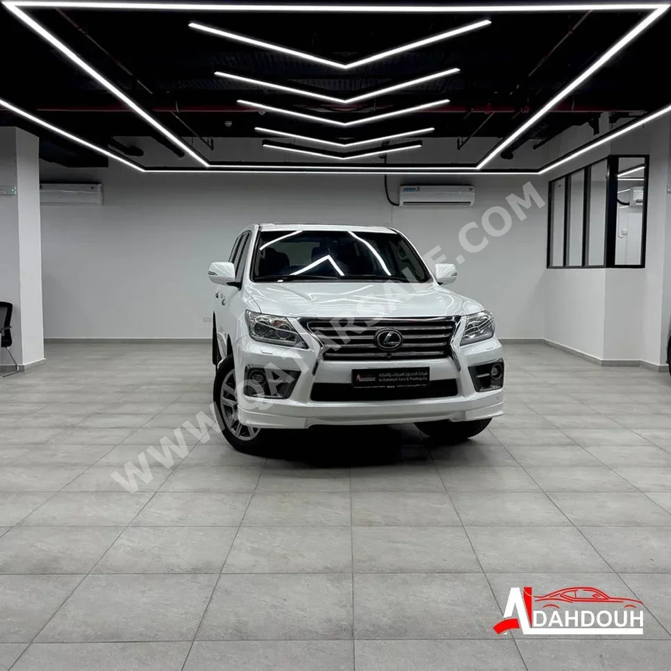 Lexus LX 570 S 2015 Automatic 277,000 Km 8 Cylinder Four Wheel Drive (4WD) SUV White