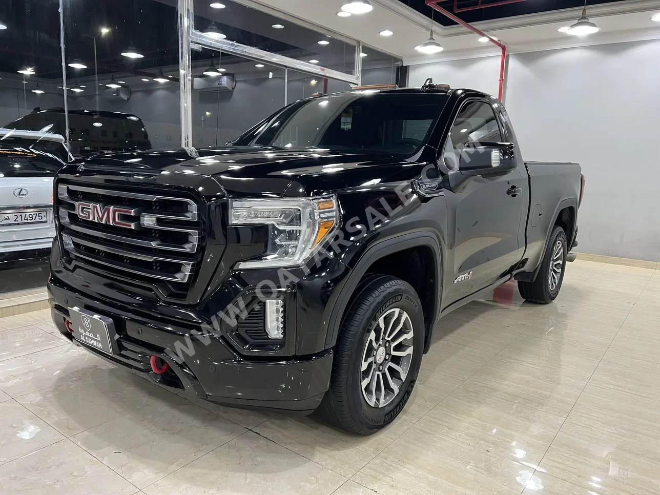 جي ام سي سييرا اي تي 4 2019 اوتوماتيك 181,000 كم 8 سلندر دفع رباعي بيكب أسود