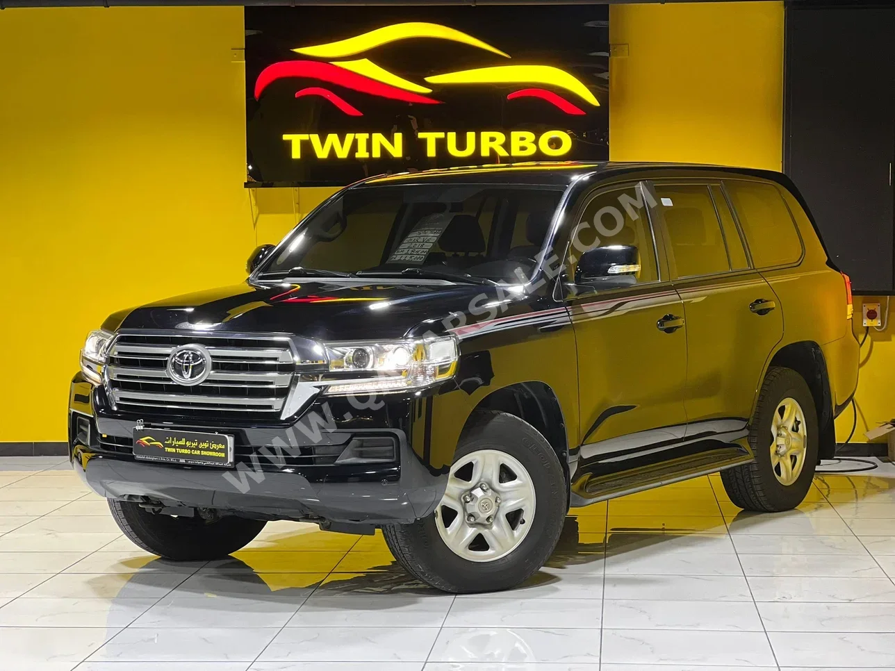 تويوتا  لاند كروزر  جي اكس ار  2018  اوتوماتيك  184,000 كم  6 سلندر  دفع رباعي  اس يو في  ازرق