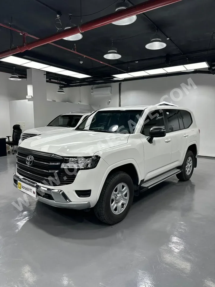Toyota Land Cruiser G 2024 Automatic 39,000 Km 6 Cylinder Four Wheel Drive (4WD) SUV White