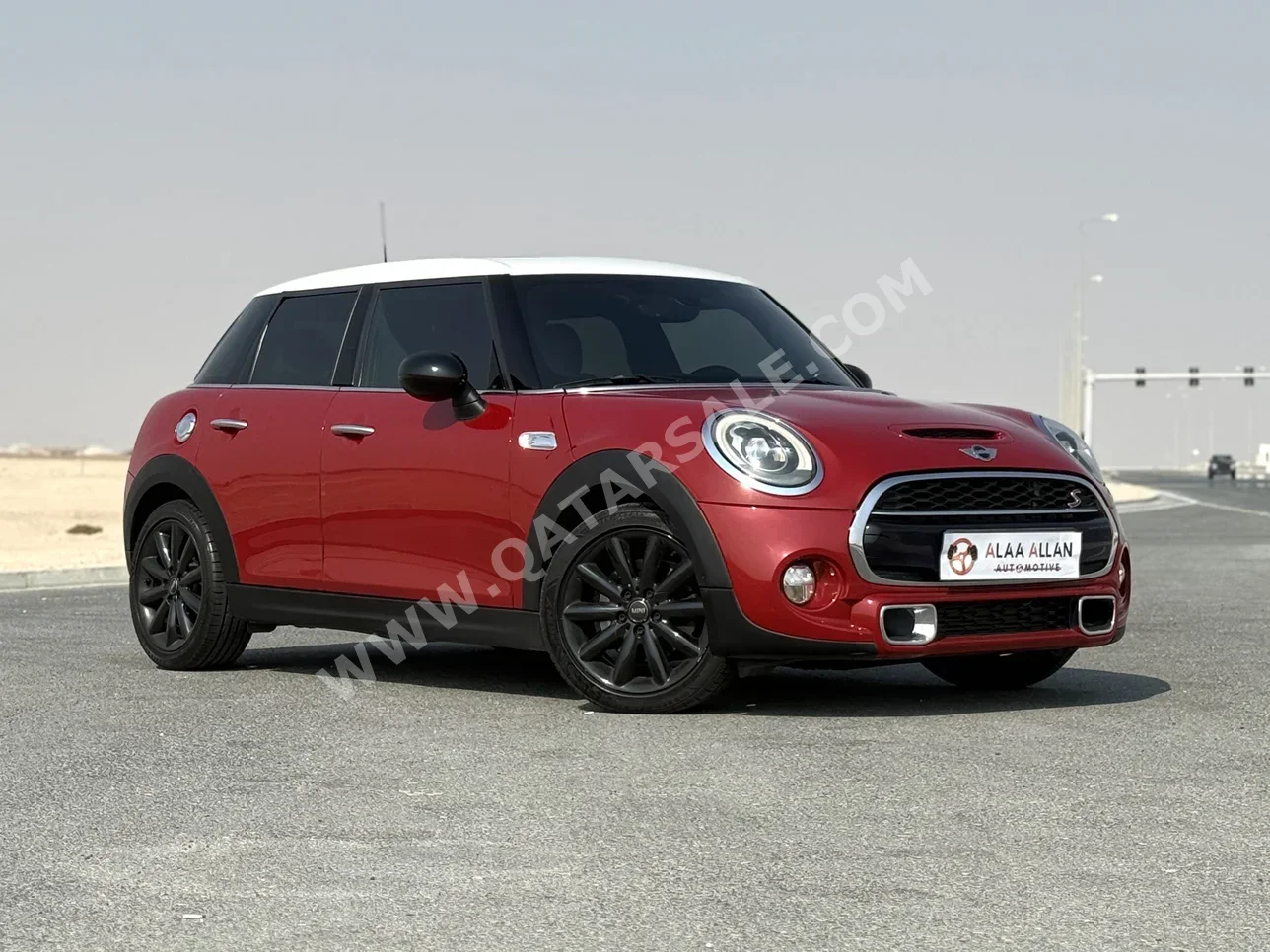 Mini Cooper S 2016 Automatic 97,500 Km 4 Cylinder Front Wheel Drive (FWD) Hatchback Red