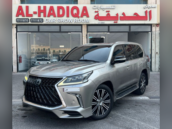 Lexus  LX  570 S  2019  Automatic  209,000 Km  8 Cylinder  Four Wheel Drive (4WD)  SUV  Sonic Titanium