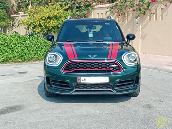 Mini  Cooper  CountryMan  2019  Automatic  121,000 Km  4 Cylinder  Rear Wheel Drive (RWD)  Hatchback  Green