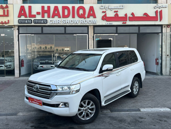 Toyota  Land Cruiser  GXR  2018  Automatic  203,000 Km  6 Cylinder  Four Wheel Drive (4WD)  SUV  White