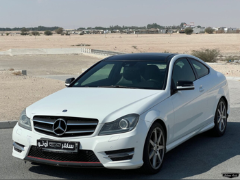 Mercedes-Benz  C-Class  250  2014  Automatic  239,000 Km  4 Cylinder  Rear Wheel Drive (RWD)  Sedan  White