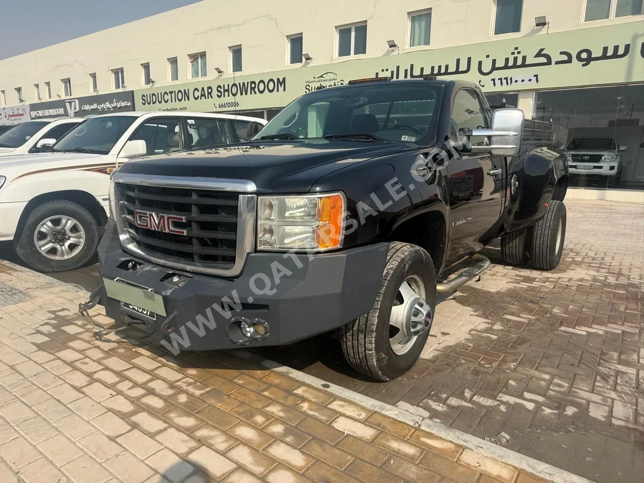 جي ام سي سييرا 3500 2009 اوتوماتيك 179,000 كم 8 سلندر دفع رباعي بيكب أسود