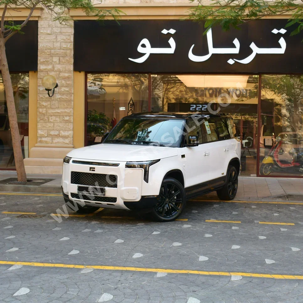 روكس موتور جيشي 01 2026 اوتوماتيك 0 كم 4 سلندر دفع رباعي اس يو في أبيض تحت الضمان