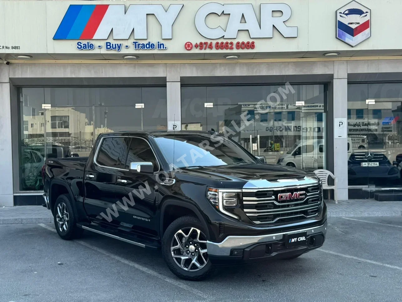 جي ام سي سييرا اس ال تي 2024 اوتوماتيك 9,000 كم 8 سلندر دفع رباعي بيكب أسود تحت الضمان