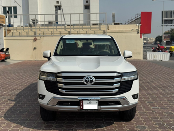 تويوتا  لاند كروزر  إس يو في 4 في 4  أبيض  2026