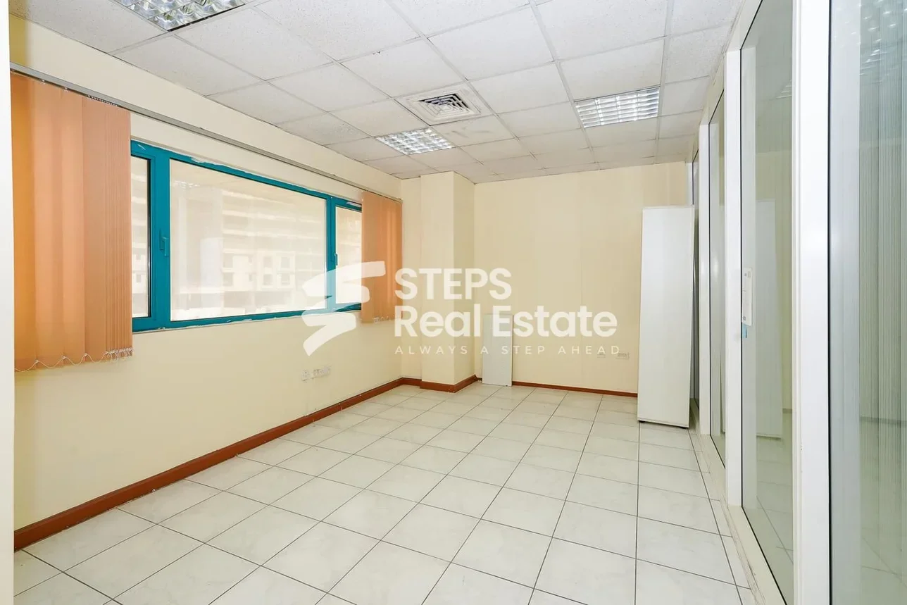 مكاتب تجارية - غير مفروشة - الدوحة - مشيرب