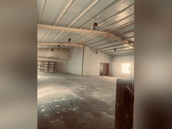 Warehouses & Stores - Al Wakrah  - Barkit Al Awamer  -Area Size: 1000 Square Meter