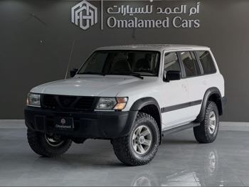 نيسان  باترول  1998  عادي  276,000 كم  6 سلندر  دفع رباعي  اس يو في  أبيض