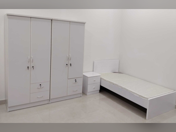 أطقم غرف نوم - قطر ديزاين - طقم مكون من 3 قطع - أبيض