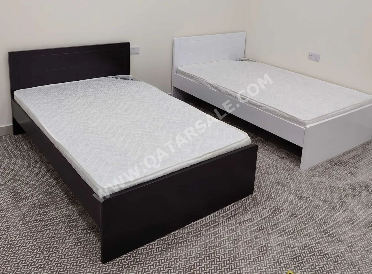 الأسّرة - فردي  - متعدد الألوان  - متضمنة المرتبة