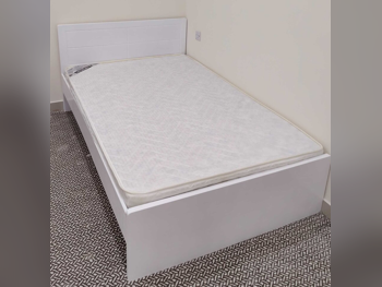 الأسّرة - فردي - أبيض - متضمنة المرتبة