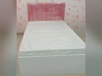 الأسّرة - فردي  - زهري  - متضمنة المرتبة