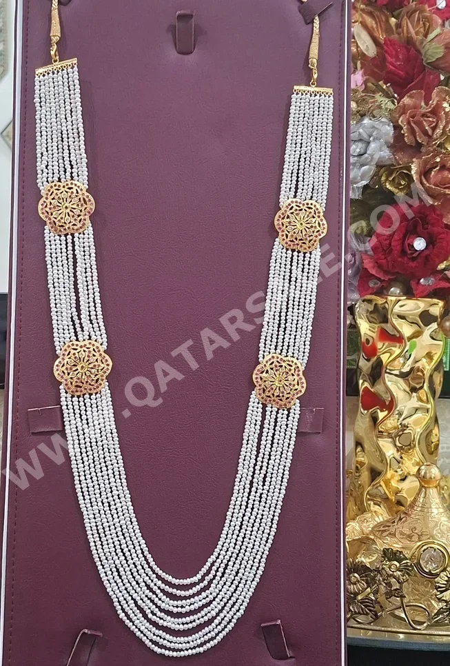 الذهب قلادة البحرين نسائي حسب القطعة ( ديزاينرز) 18.6 غرام طبيعة ذهب أصفر عيار 21