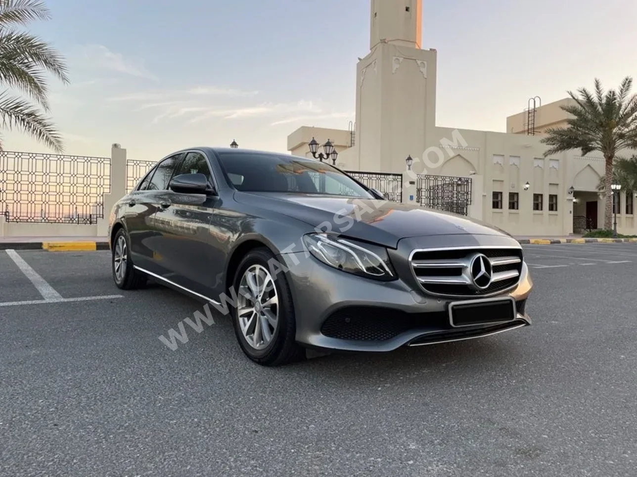 Mercedes-Benz  E-Class  200  2017  Automatic  120,000 Km  4 Cylinder  Rear Wheel Drive (RWD)  Sedan  Gray