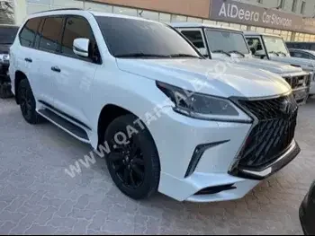 Lexus  LX  570  2019  Automatic  70,000 Km  8 Cylinder  Four Wheel Drive (4WD)  SUV  White  With Warranty