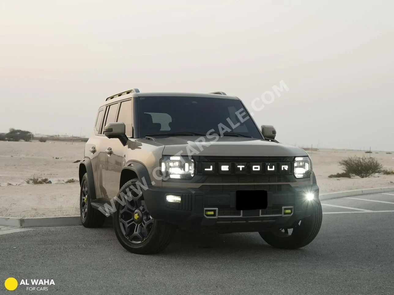 جيتور تي 2 لكجري 2025 اوتوماتيك 13,000 كم 4 سلندر دفع رباعي اس يو في بني تحت الضمان