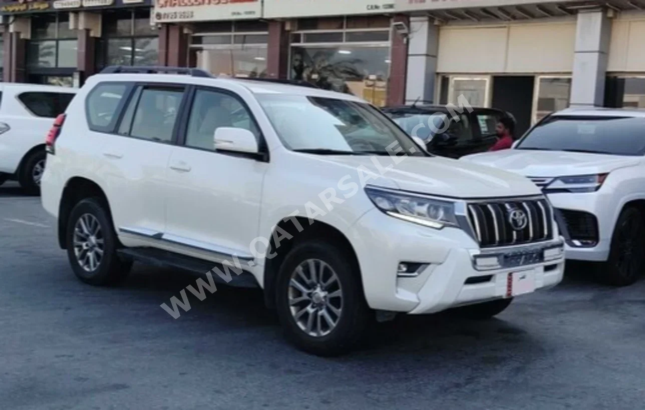تويوتا  برادو  تي اكس ال  2020  اوتوماتيك  271,000 كم  6 سلندر  دفع رباعي  اس يو في  أبيض